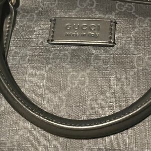 Gucci carry-on duffle bag (black)